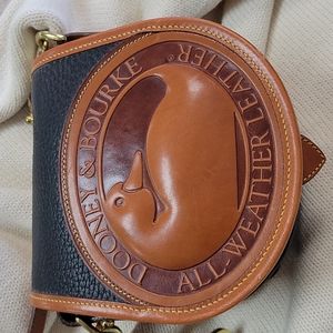 Dooney and bourke all-weather leather purse